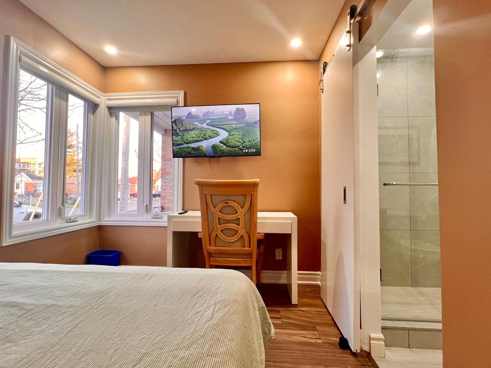 Upgraded Rooms With Bath 7-Min To Subway Near Downsview Rogers Stadium Toronto Exterior photo
